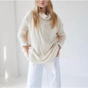 Free People cream ribbed rosa split back thermal